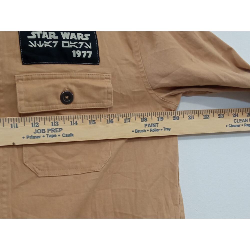 Disney Parks Star Wars Mens Brown 1977 Patch Rebal Button Up Long Sleeve Size XS - Picture 5 of 10